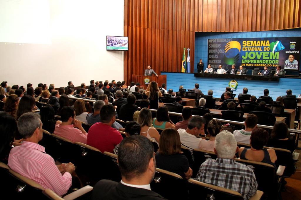 Imagem: Troféu Jovem Empreendedor de MS 2017 é entregue em solenidade